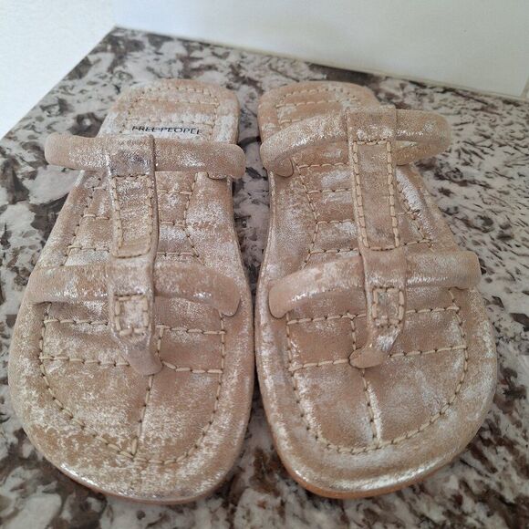Free People  Leather  silver Sandals size 6.5 - Picture 1 of 7